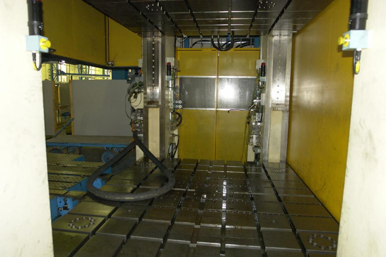 hydroforming press