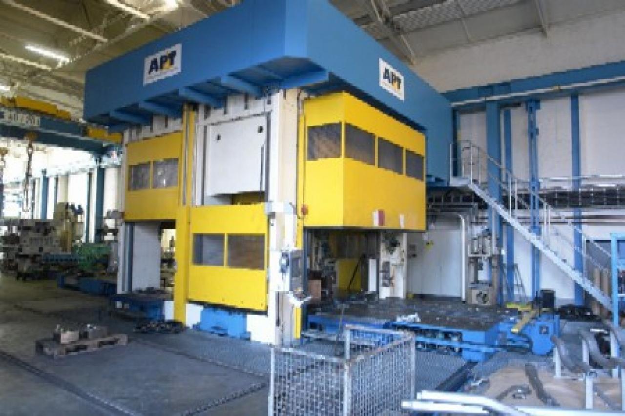 hydroforming press